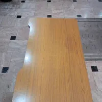 میز کامپیوتر کاملا سالم بدون خط و خش