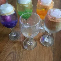 ۵ عدد گیلاس پایه دار همراه شمع ژله ای