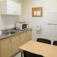 استخدام نیروی خدماتی (خانم)