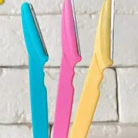 تیغ اصلاح ابرو