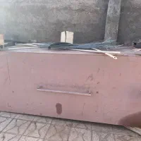 دو عدد تانکر یکی چرخدار یکی ثابت