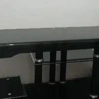 میز تلویزیون شیشه ای