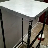 چهار پایه آهنی