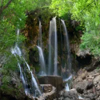 ابشار آبقدمکان تفریحی زیبا