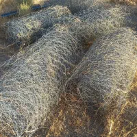 فنس گالوانیزه به تعداد ۱۵ رول جنس ضخیم کیلویی ۲۰۰ت