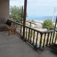 ویلای دو خوابه طرح چوب در بام فیلبند