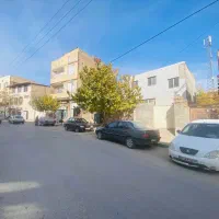 خانه فروشی با مغازه واقع در حاشیه کشمیری۶۲