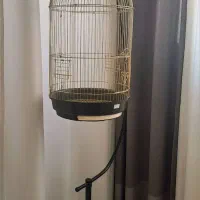 قفسه پرنده پایه دار