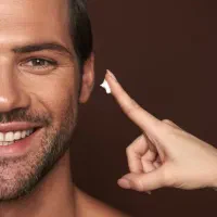 فیشال آقایان ، ماساژ سر صورت و گردن، کلینیک تخصصی