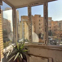 درب و پنجره دوجداره توری شیشه آیینه