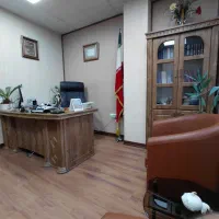 استخدام وکیل یا کارآموز وکالت