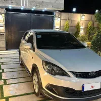 فنی عالی، بدون رنگ