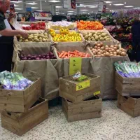 فروش-مغازه-تجاری-در-بازار-روز