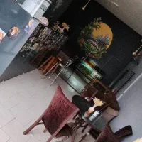کافه تریا با لوازم