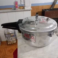 فروش یه عدد زود پز
