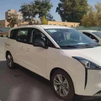 خودروی برقی بستیون Nat
