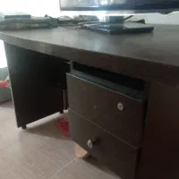 میز مطالعه درحد نو