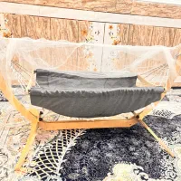 گهواره نوزاد