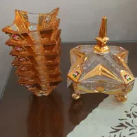 شکلات خوری و پیاله