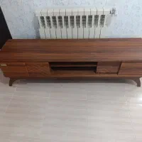 میز تلویزیون در حد نو بدون خط خش