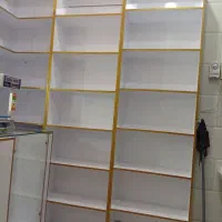قفسه ایستاده  درحدنو