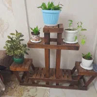 استند گل طبقاتی، همراه با 4 عدد گل و گلدان