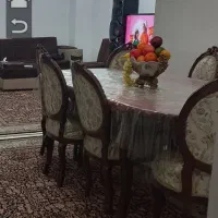 میز ناهار خوری هشت نفره