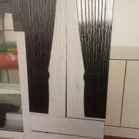 کمد سفید رنگ کار کرده