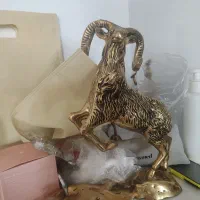 مجسمه برنزی