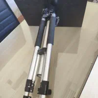 پایه متحرک دیتا