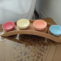 ظرف اردور با پایه چوبی و شیرینی خوری
