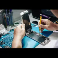 تعمیرات تخصصی موبایل فوری آیفون اندروید با تضمین
