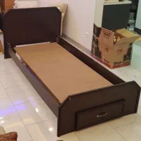 تخت خواب یک‌نفره