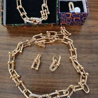 گوشوار ودستبند وگردنبد انگشتر ژوپینگ رنگ ثابت نو