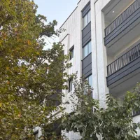 ۲۲۰ متر ۴ خواب نوساز پاسداران طبقه ۲و۳ + ۲ پارکینگ