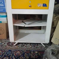 میز کشوی ویترینی