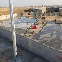 بتن ریزی کف با ماله پروانه و تراز لیزری