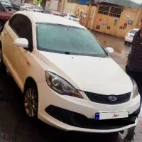 ام وی ام 315نیو هاچبک
