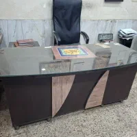 2 عدد میز اداری