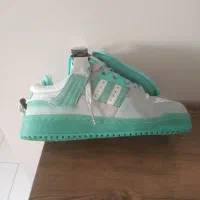 کتونی ادیداس سایز ۳۹ نیم