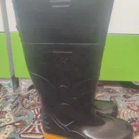 چکمه معدنی