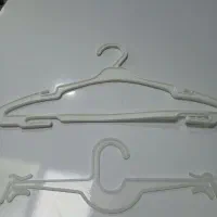 آویز لباس