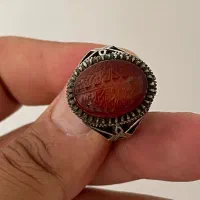 انگشتر نقره و سنگ عقیق حکاکی شده