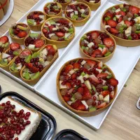 کارگاه شیرینی هما، کیک تولد و کافیشاپی، شیرینی،دسر