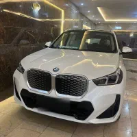 BMW ix1 2025