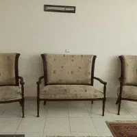 یک دست مبل کلاسیک 8 نفره با عسلی