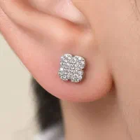 گوشواره میخی مدل شکوفه عیار ۹۲۵ نقره برف