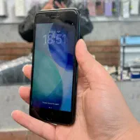 آیفون se 2022