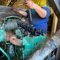 مکانیک تعمیرکار دیزل ژنراتور