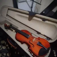 ویولن آماتی۱۰۰